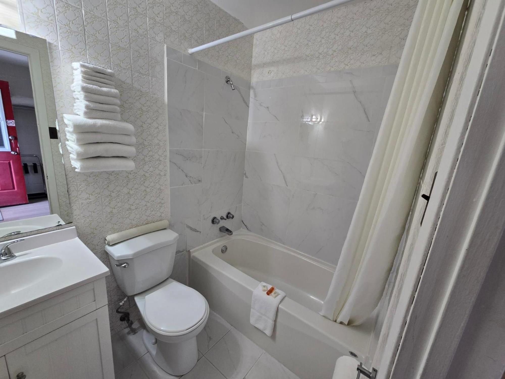 ווירטון Top Notch Motel מראה חיצוני תמונה